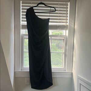 Elliatt Chic Navy One-Shoulder Dress